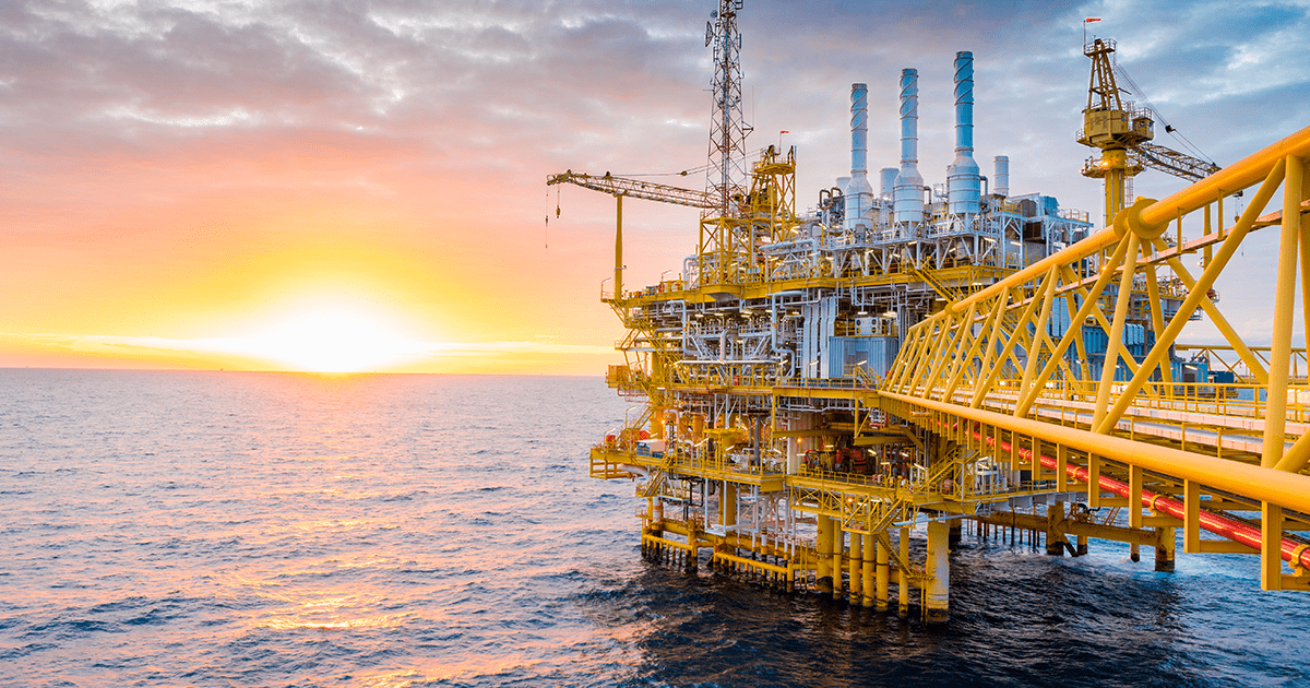 planta petrolera en el mar