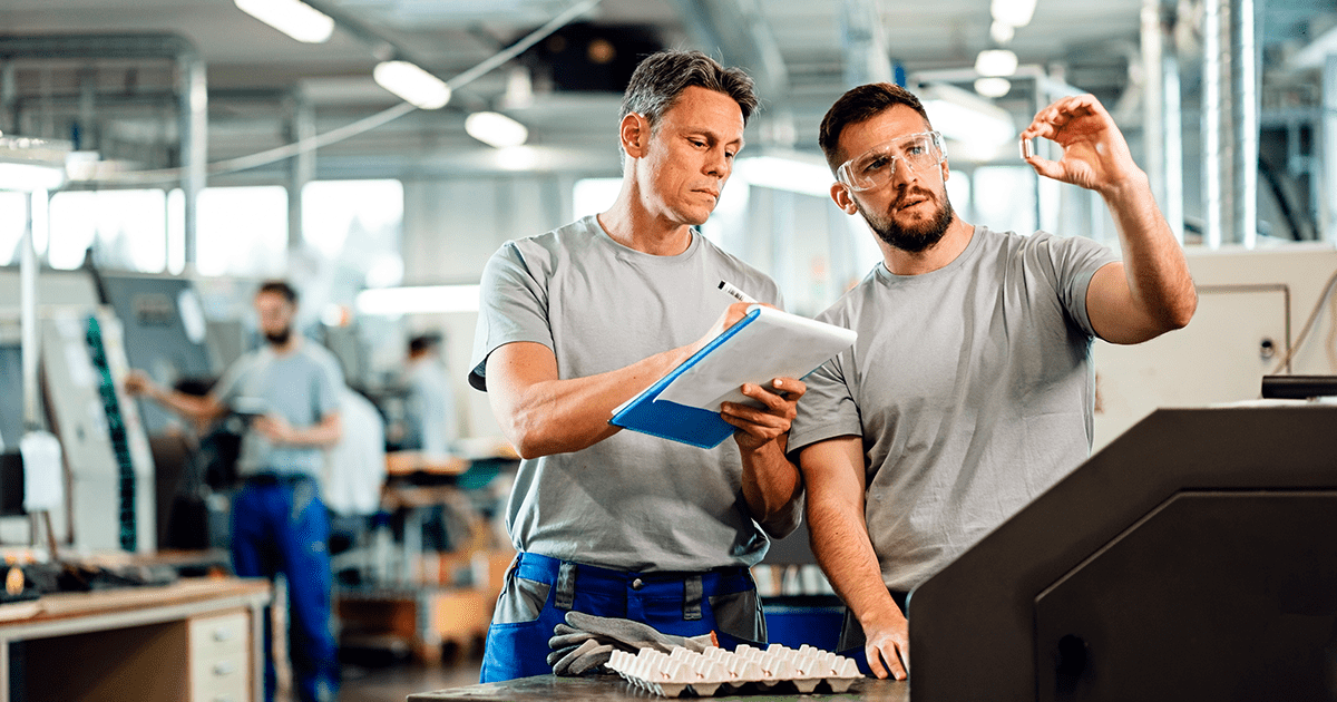 inspeccion de piezas maquinadas en cnc calidad de fabricacion